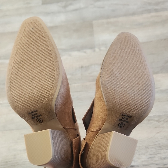 Closet Clean Out Tan Suede Women's Boots - Picture 7 of 11